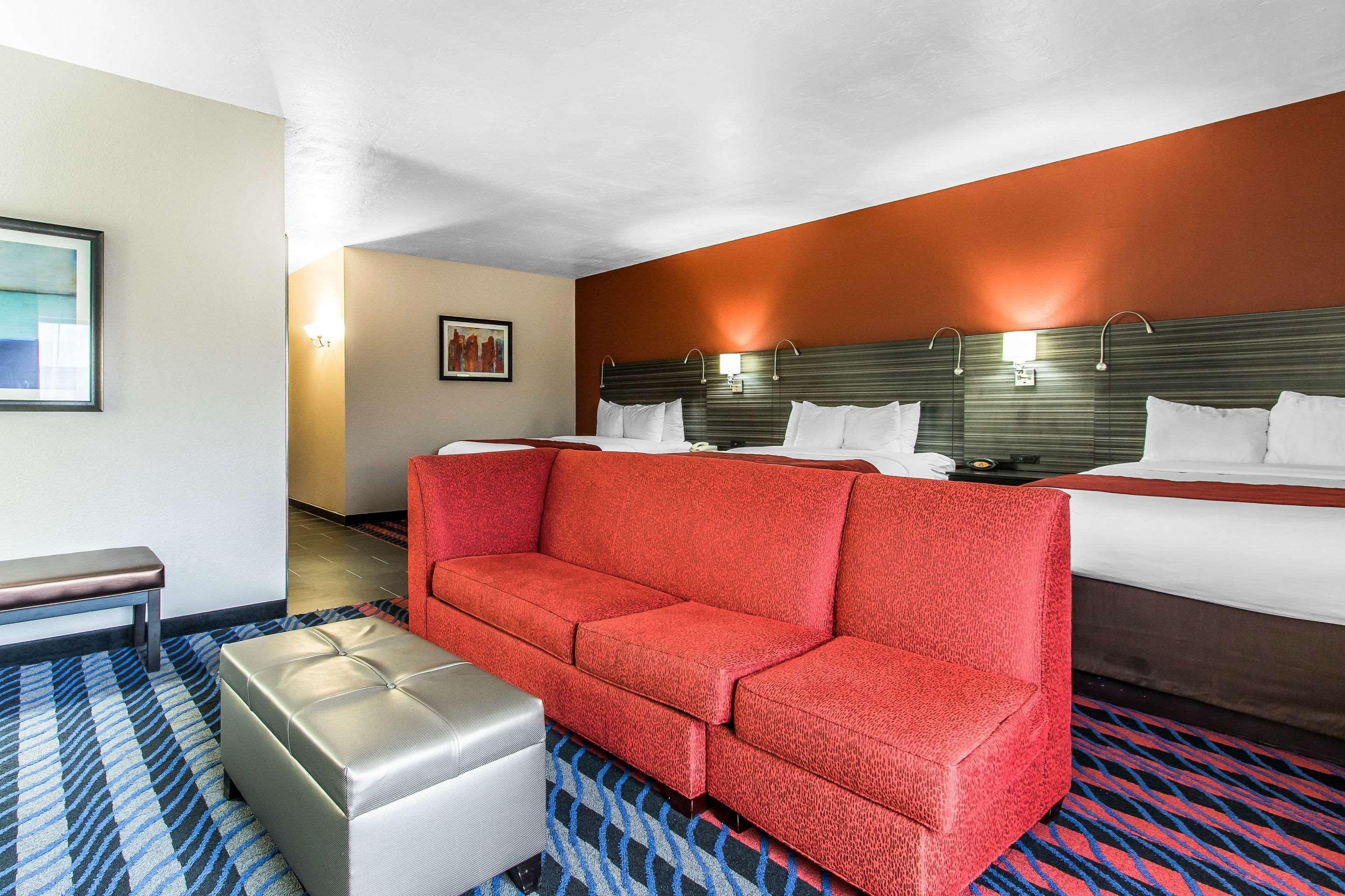 Hotel Comfort Fairgrounds West 3*